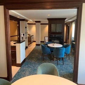 The Towers At The Kahler Grand Hotel