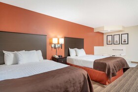 Aspen Hotel Rogers