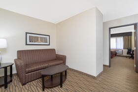 Aspen Hotel Rogers