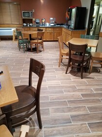 Aspen Hotel Rogers