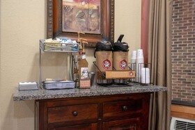 Aspen Hotel Rogers