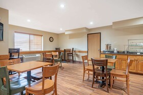 Aspen Hotel Rogers