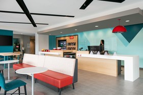 avid Hotel Roseville