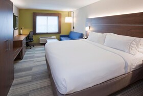 Holiday Inn Express Roseville-St. Paul