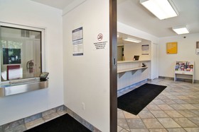 Motel 6 Minneapolis North - Roseville