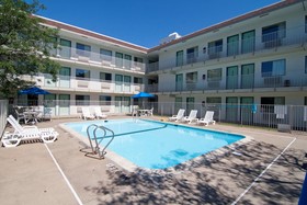 Motel 6 Minneapolis North - Roseville