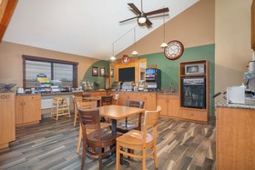 AmericInn by Wyndham Sauk Centre