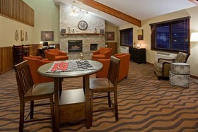 AmericInn by Wyndham St. Cloud