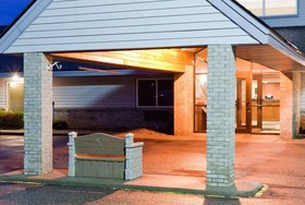AmericInn by Wyndham St. Cloud