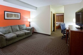 AmericInn by Wyndham St. Cloud