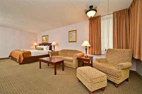 Best Western Plus Kelly Inn - St. Cloud Hotel