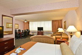 Best Western Plus Kelly Inn - St. Cloud Hotel