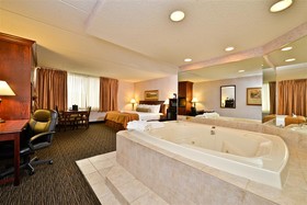 Best Western Plus Kelly Inn - St. Cloud Hotel