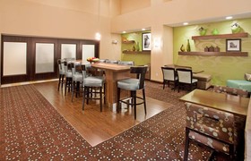 Hampton Inn & Suites St. Cloud