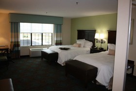 Hampton Inn & Suites St. Cloud