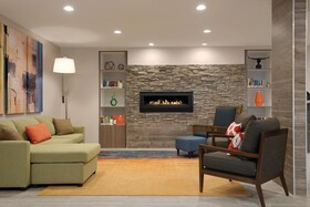 Country Inn & Suites by Radisson, Shoreview, MN