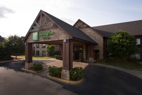 Holiday Inn Hotel & Suites St. Paul NE - Lake Elmo