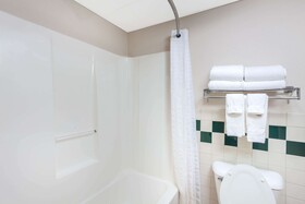 AmericInn by Wyndham Stillwater