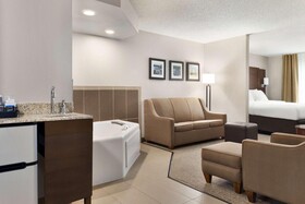 Country Inn & Suites by Radisson, Stillwater, MN