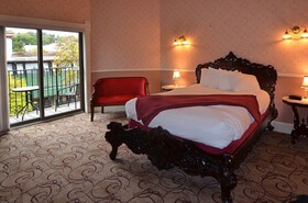 Water Street Inn