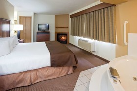 AmericInn by Wyndham Two Harbors Near Lake Superior