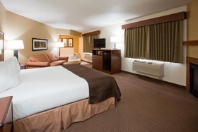 AmericInn by Wyndham Two Harbors Near Lake Superior