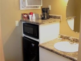 Lakeshor Motor Inn
