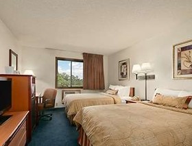 Days Inn by Wyndham Willmar