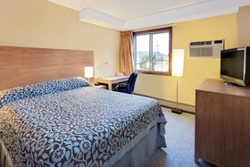 Days Inn by Wyndham Winona