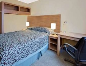 Days Inn by Wyndham Winona