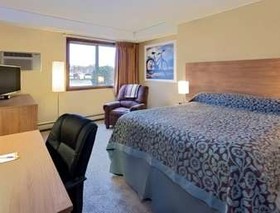 Days Inn by Wyndham Winona