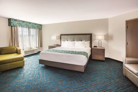 La Quinta Inn & Suites by Wyndham St. Paul - Woodbury