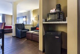 Comfort Suites & Conference Center