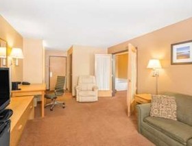 Days Inn by Wyndham Worthington