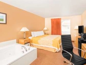 Days Inn by Wyndham Worthington