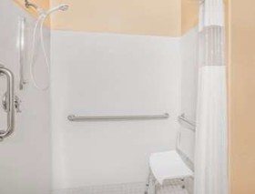 Days Inn by Wyndham Worthington
