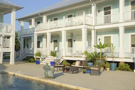 Bay Town Inn