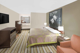 Super 8 by Wyndham Bay St. Louis