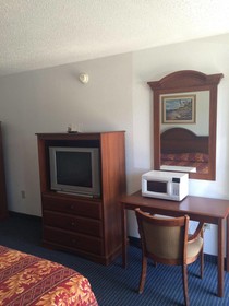 Broadway Inn Express