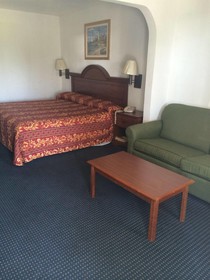 Broadway Inn Express