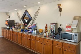 Days Inn by Wyndham Biloxi Beach