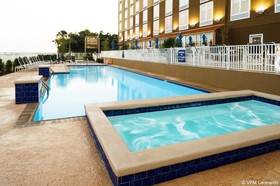 DoubleTree by Hilton Hotel Biloxi