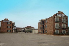 Edgewater Inn