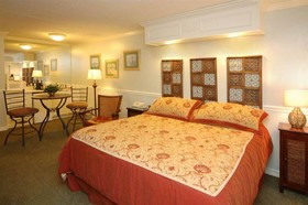 Edgewater Inn