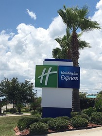 Holiday Inn Express Biloxi - Beach Blvd
