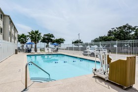 Motel 6 Biloxi Beach