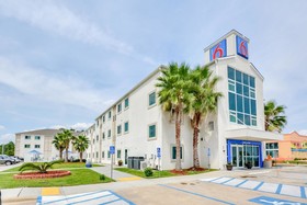 Motel 6 Biloxi Beach