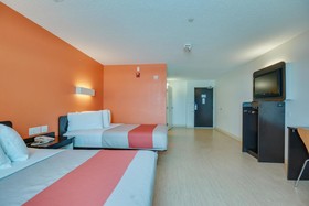 Motel 6 Biloxi Beach