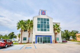 Motel 6 Biloxi Beach