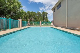 Baymont Biloxi/Ocean Springs